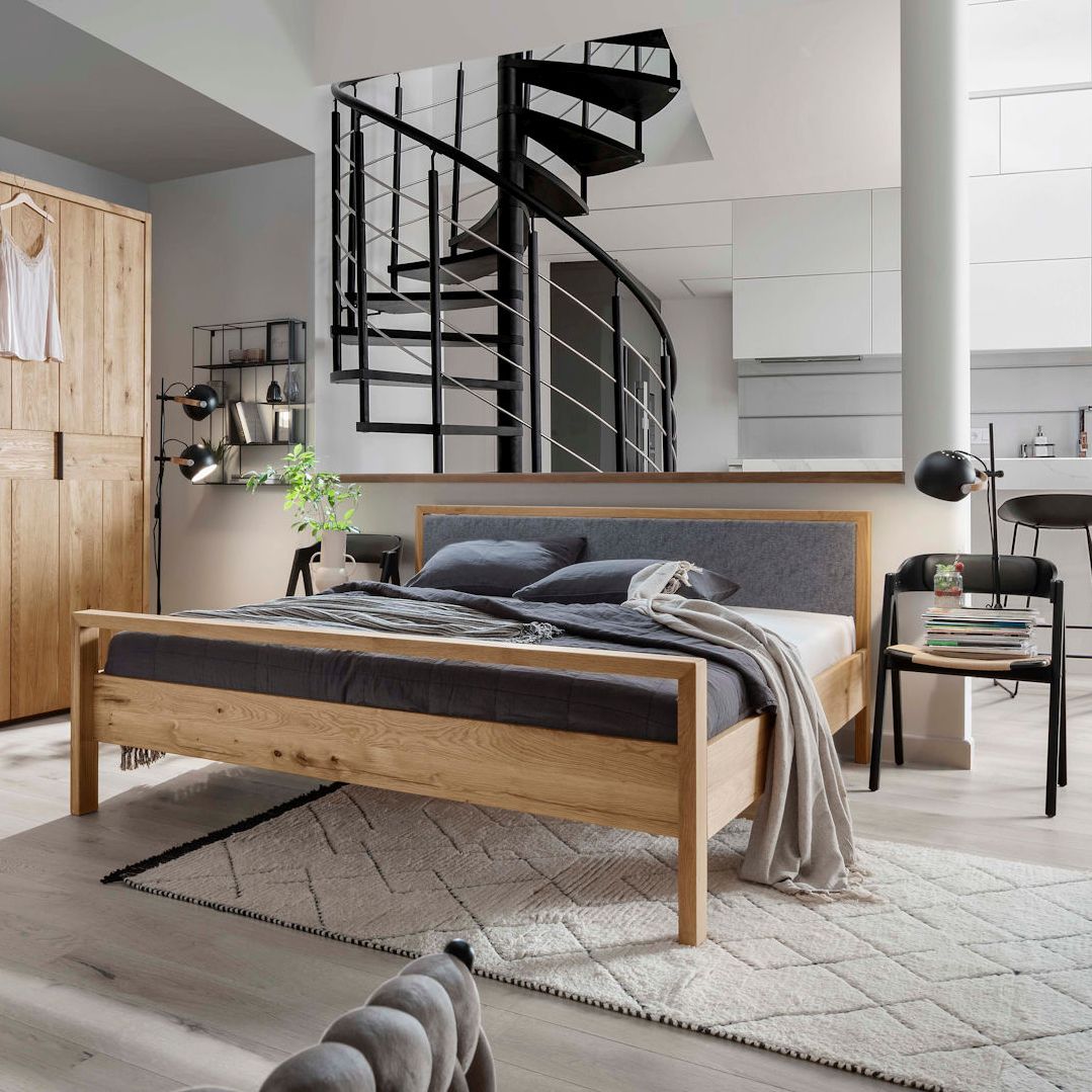 Bett Wildeiche massiv 180x200 cm Kopfteil gepolstert