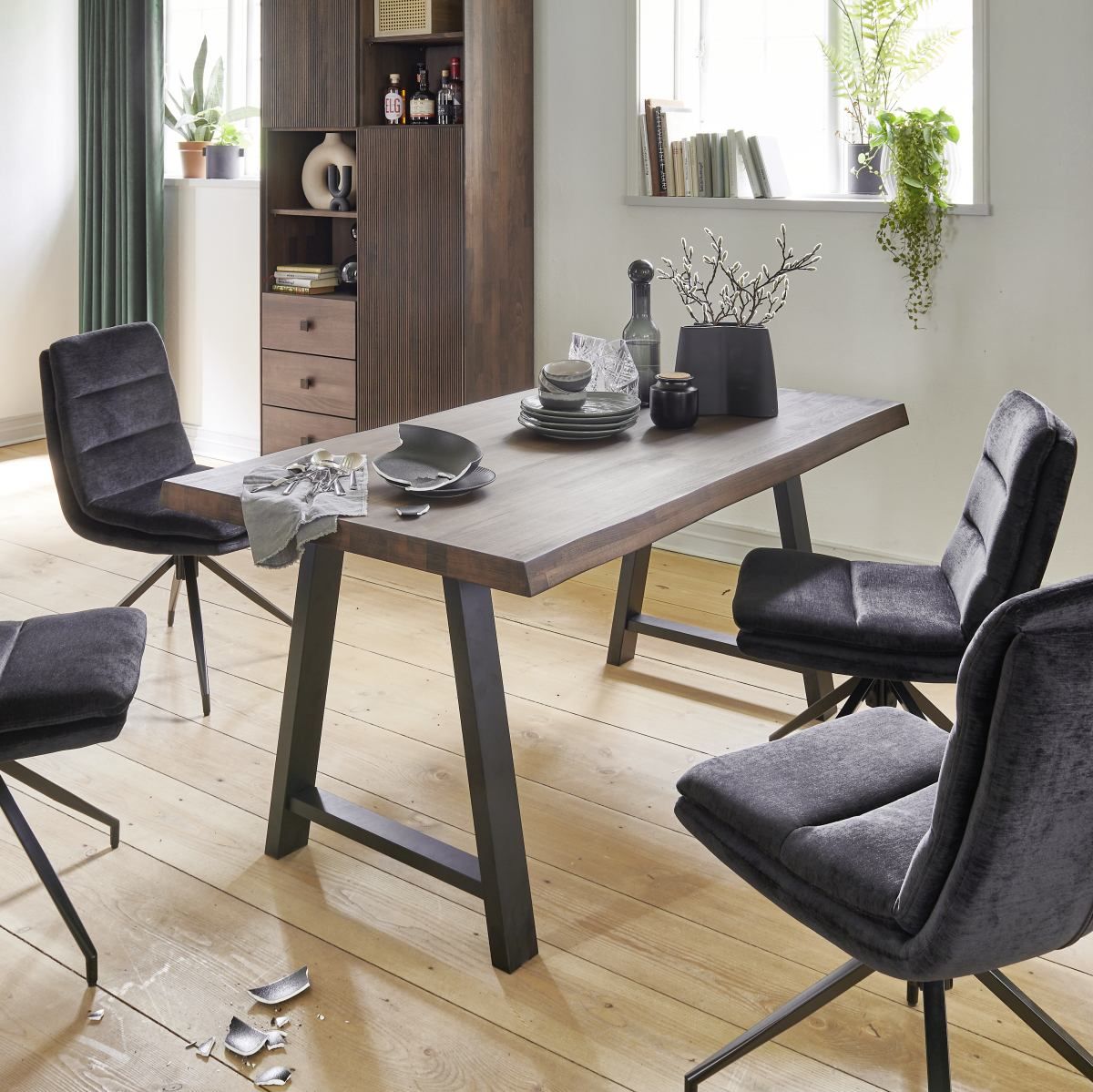 Bodahl Esstisch 140x80 cm rustikale Eiche A-Stahlgestell Hugin Pick-Up-Möbel
