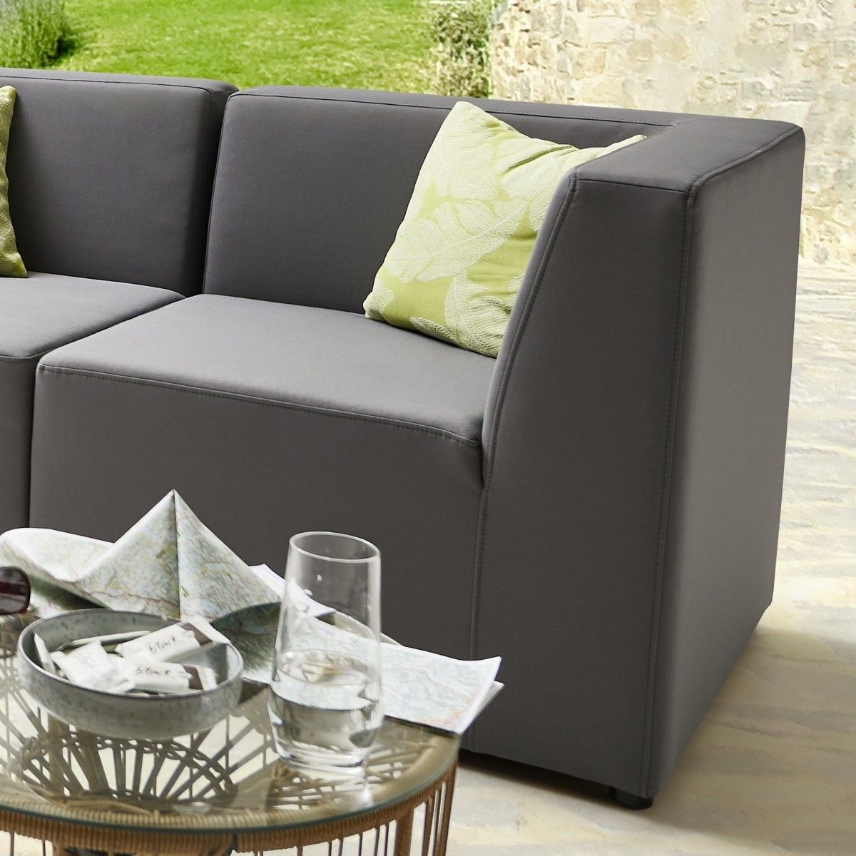 Home24 Gartenhocker Teakholz - Wetterfester Fußhocker Mit Grauem Webstoff