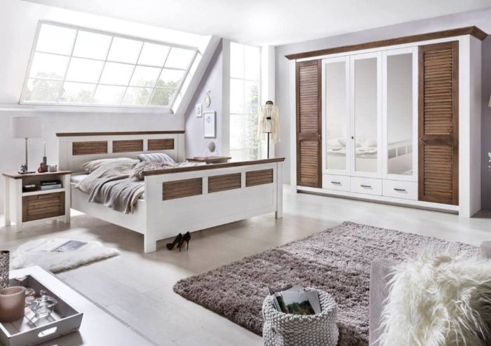 Landhausstil Schlafzimmer komplett Pine weiss terra Absetzungen