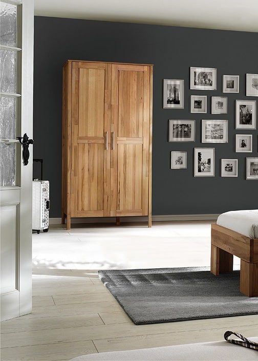 Kleiderschrank Kernbuche massiv geölt drei Größen viel Zubehör