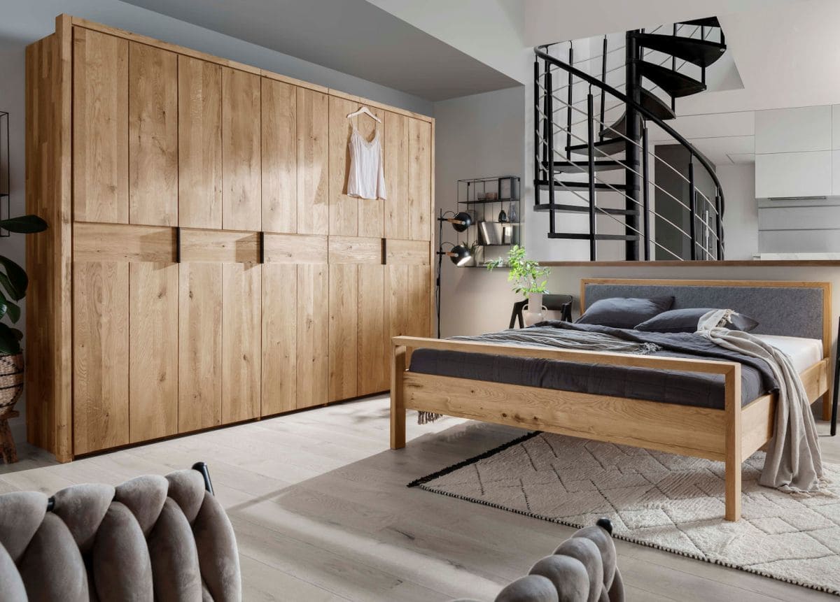 Schlafzimmer Wildeiche massiv Kleiderschrank + Bett 180 cm Aalborg